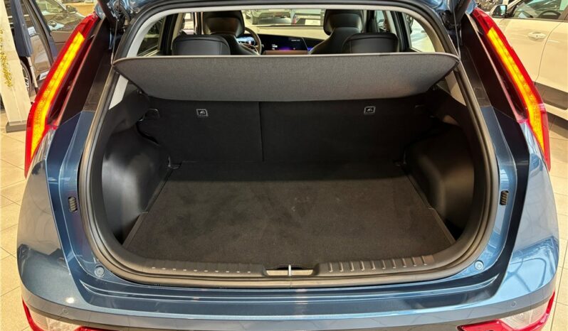 
								Kia Niro full									