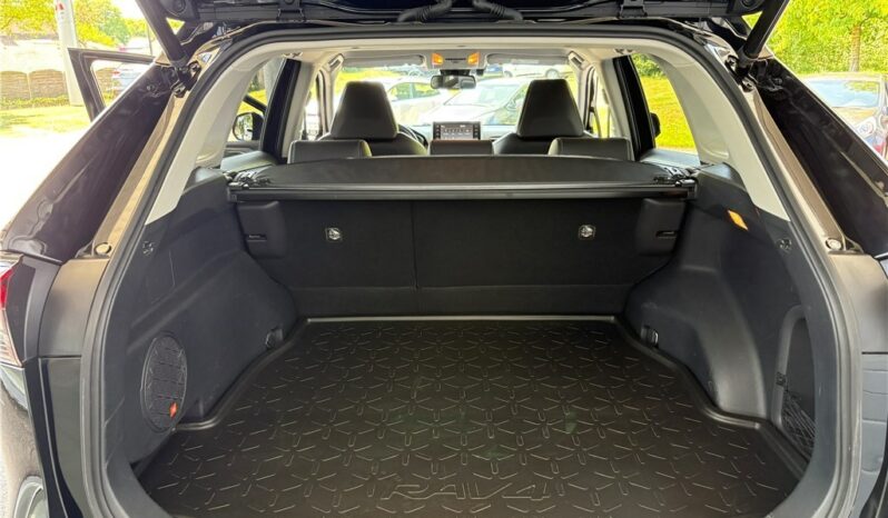 
								Toyota RAV4 full									