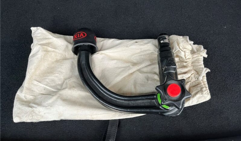 
								Kia Niro full									