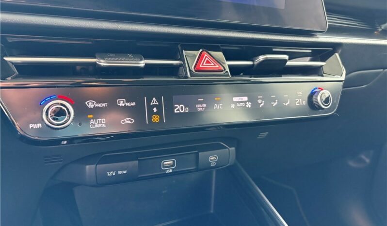 
								Kia Niro full									