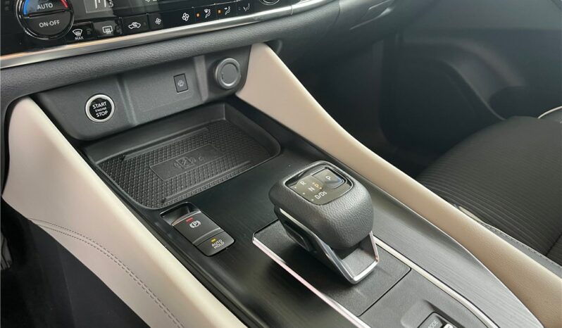
								Nissan Qashqai full									