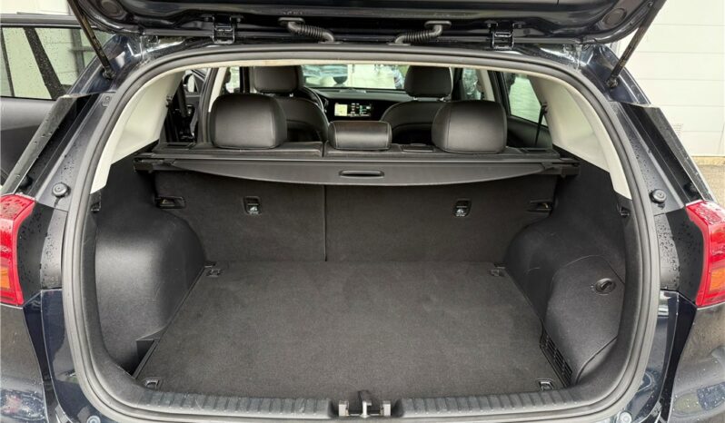 
								Kia Niro full									