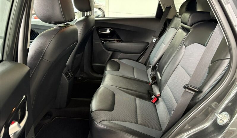 
								Kia Niro full									