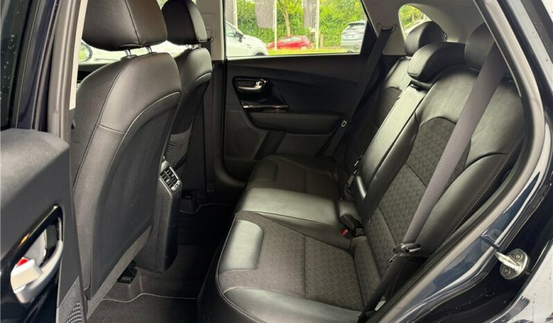 
								Kia Niro full									