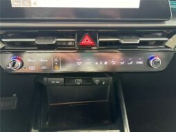 
										Kia Niro full									