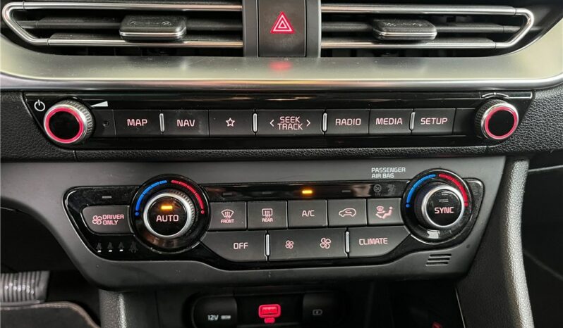 
								Kia Niro full									