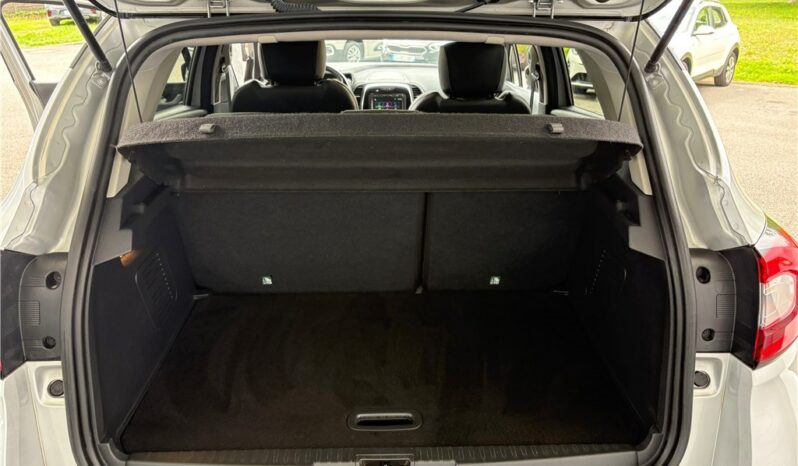 
								Renault Captur full									