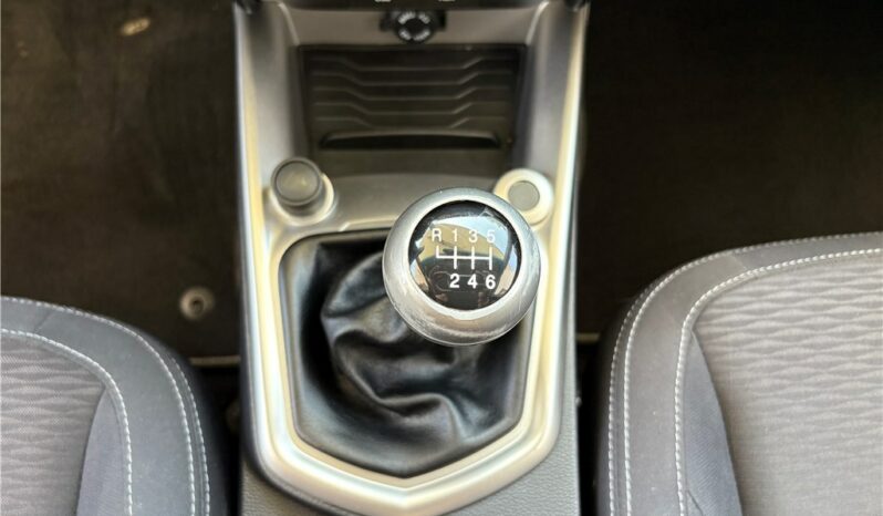 
								Ssangyong Tivoli full									
