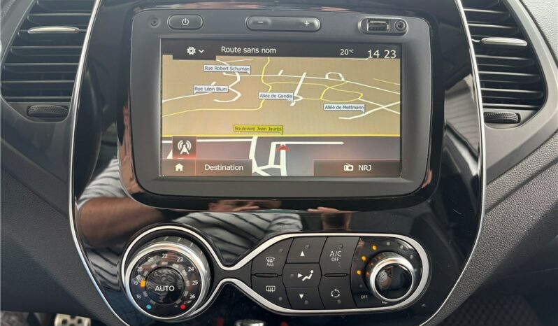 
								Renault Captur full									