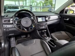 
										Kia Niro full									