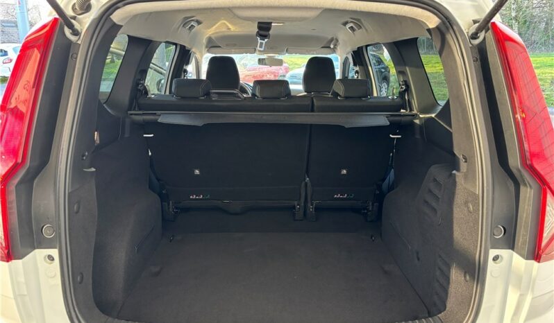 
								Dacia Jogger full									