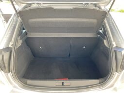 
										Peugeot 208 full									