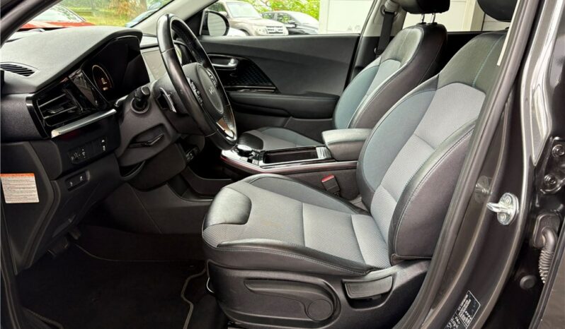 
								Kia Niro full									
