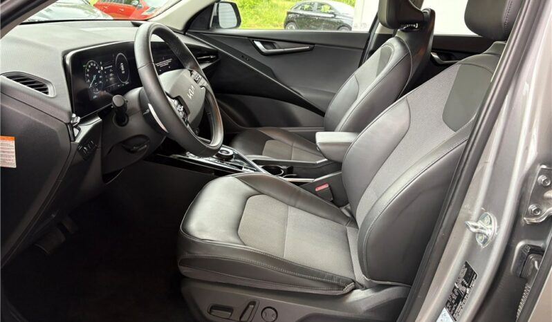 
								Kia Niro full									