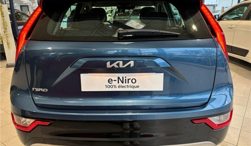 
								Kia Niro full									
