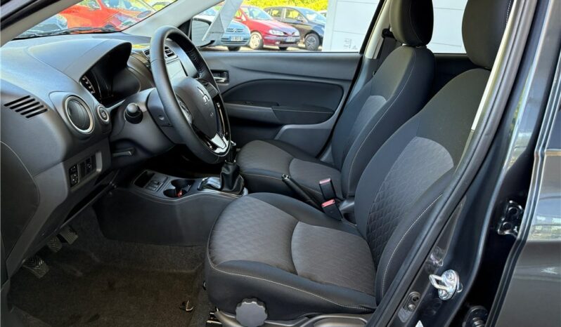 
								Mitsubishi Space Star full									