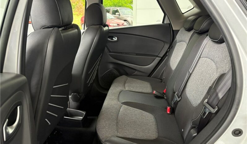 
								Renault Captur full									