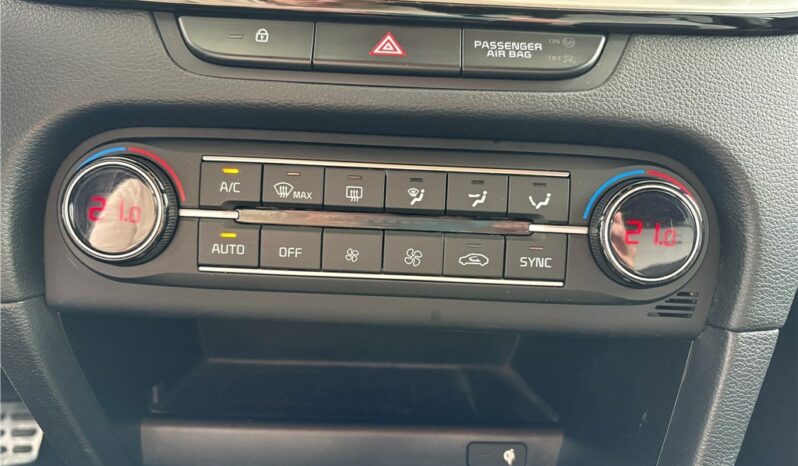 
								Kia CEED full									