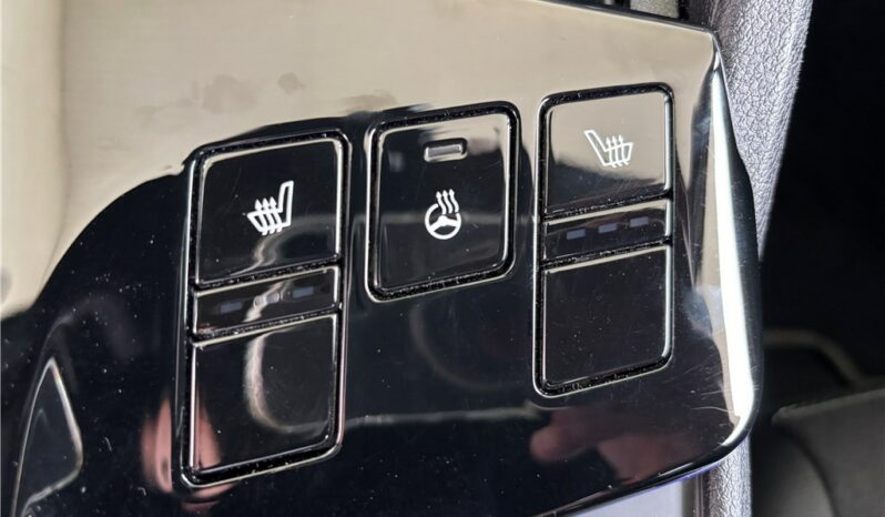 
								Kia Sportage full									