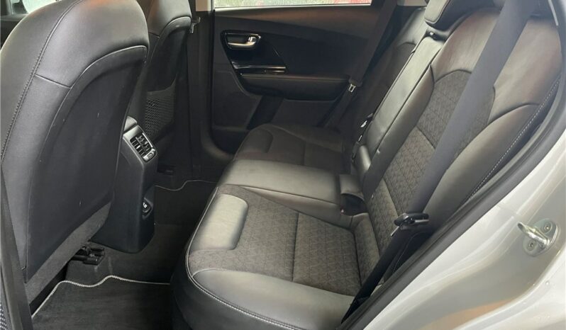
								Kia Niro full									