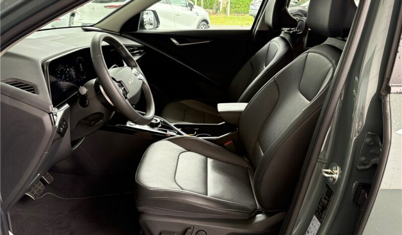 
								Kia Niro full									
