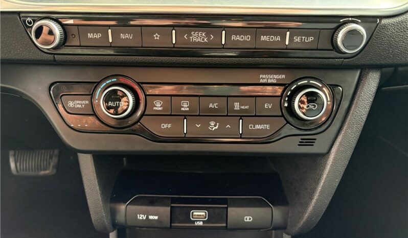 
								Kia Niro full									