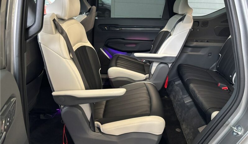 
								Kia EV9 full									