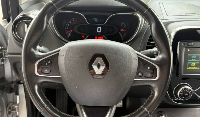 
								Renault Captur full									