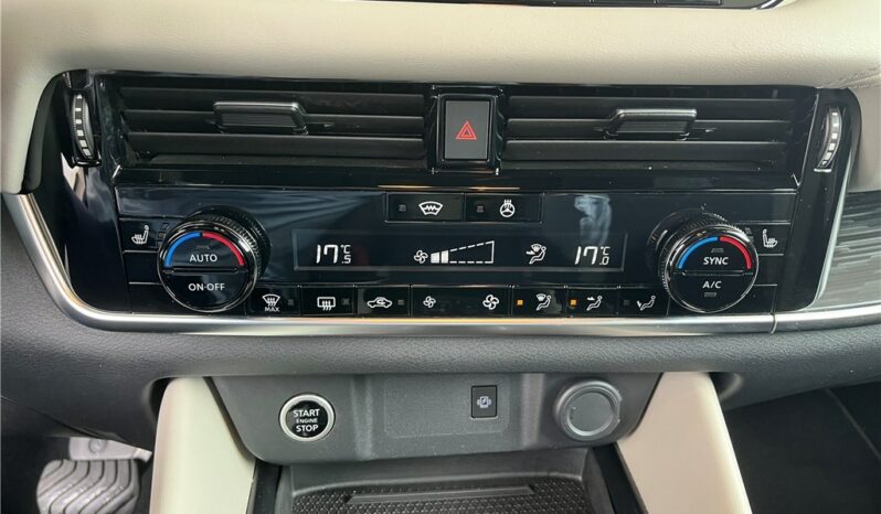 
								Nissan Qashqai full									