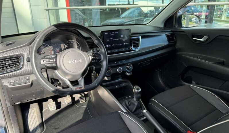 
								Kia Rio full									