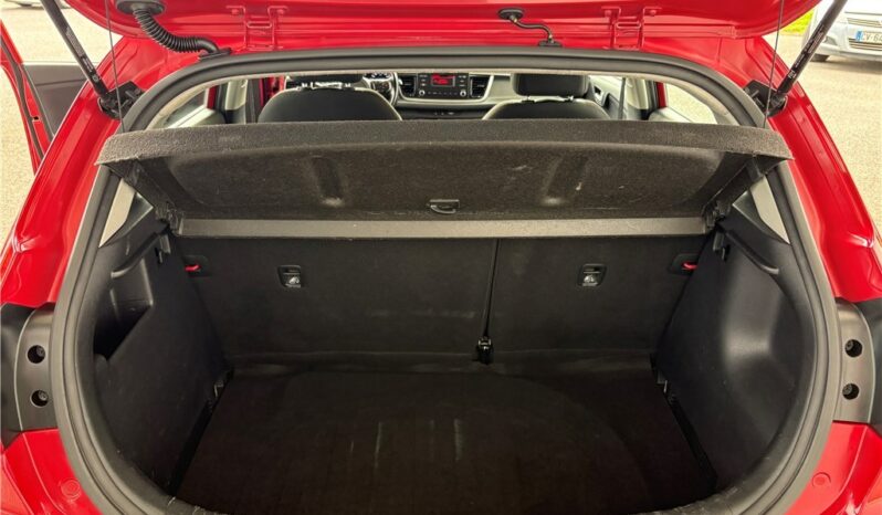 
								Kia Rio full									