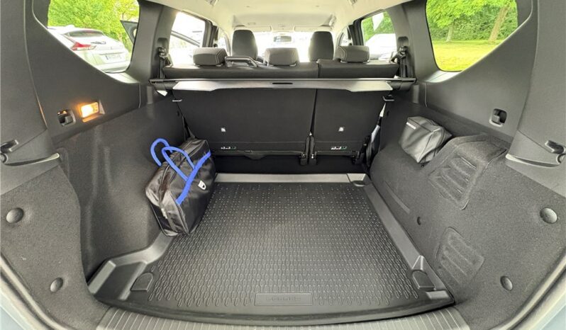 
								Dacia Jogger full									