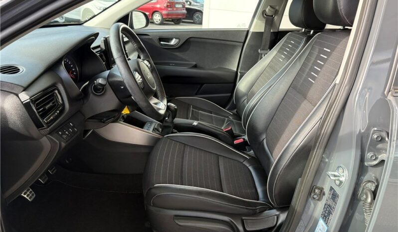 
								Kia Rio full									