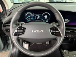 
										Kia Niro full									