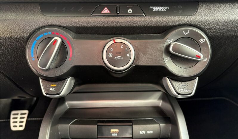
								Kia Rio full									