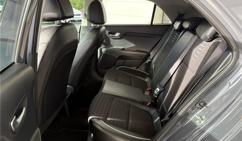 
								Kia Rio full									