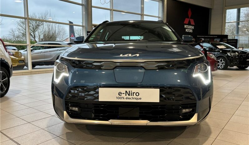 
								Kia Niro full									