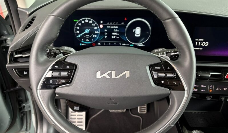 
								Kia Niro full									