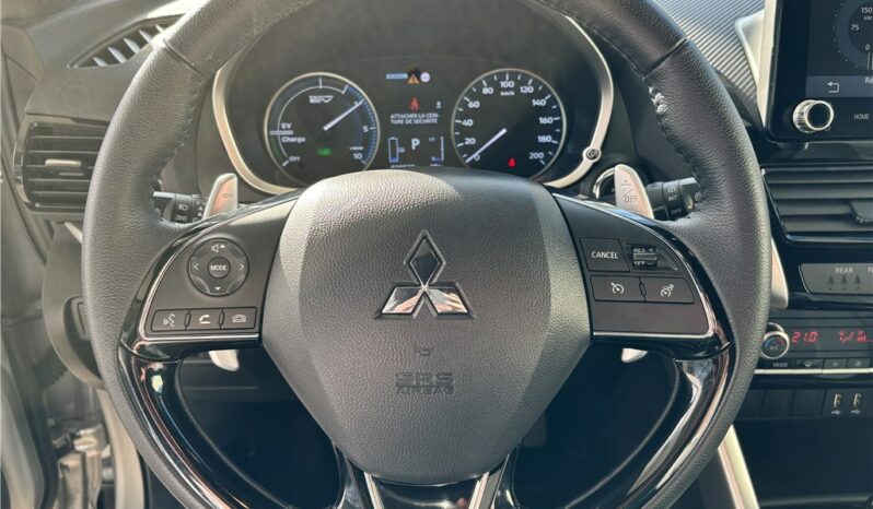 
								Mitsubishi Eclipse Cross full									