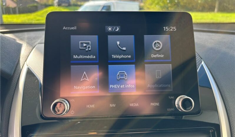 
								Mitsubishi Eclipse Cross full									