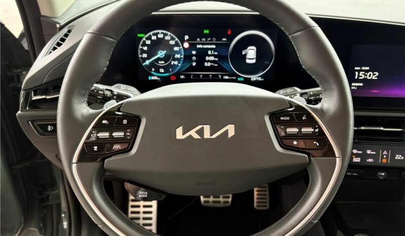 
								Kia Niro full									