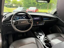 
										Kia Niro full									