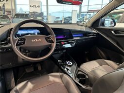 
										Kia Niro full									