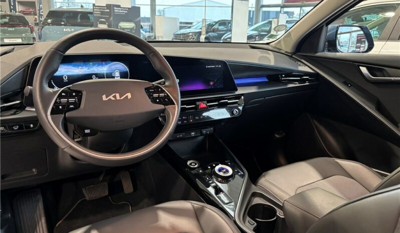 
								Kia Niro full									