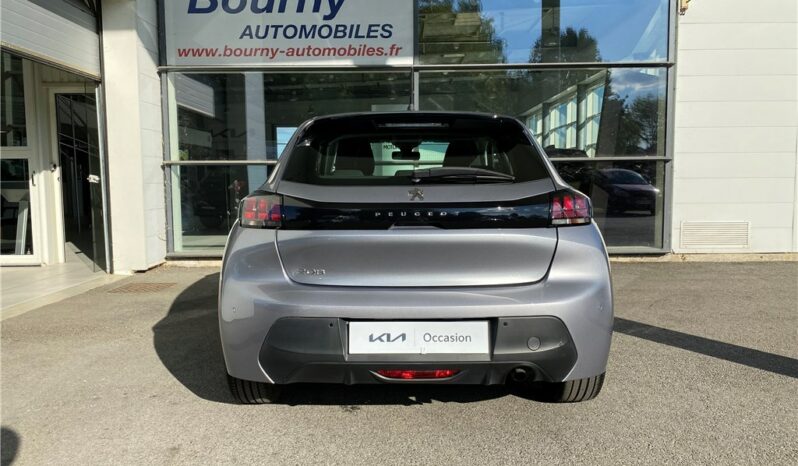 
								Peugeot 208 full									