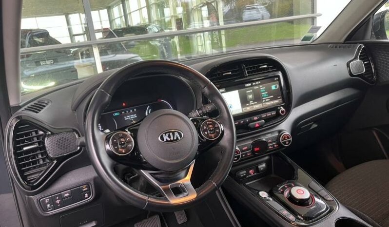 
								KIA e-Soul full									