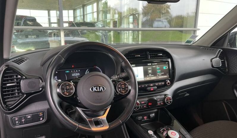 
								KIA e-Soul full									