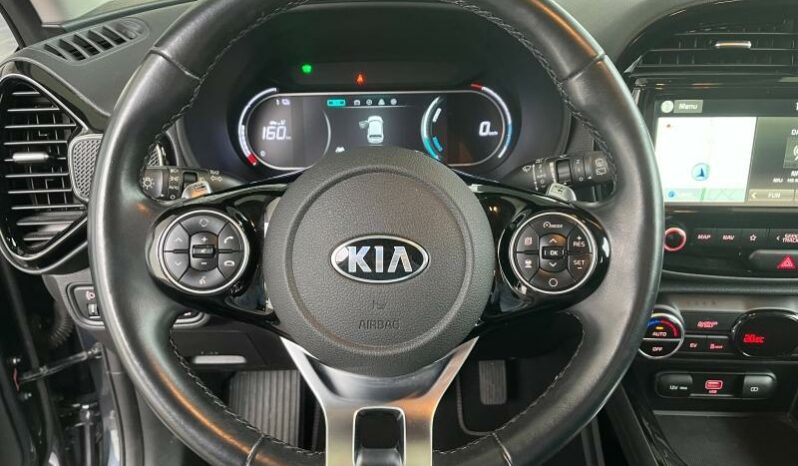 
								KIA e-Soul full									