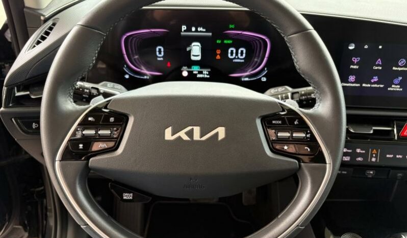 
								KIA Niro full									