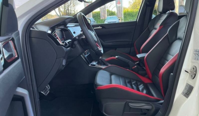 
								VOLKSWAGEN Polo full									